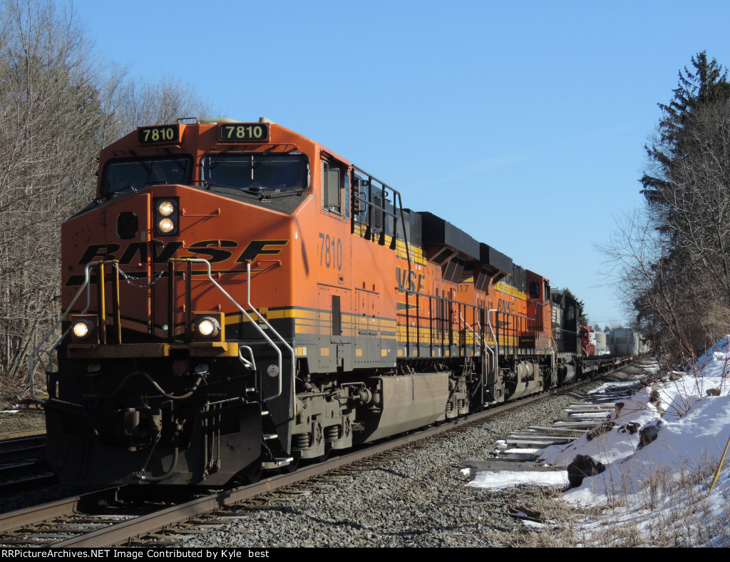 BNSF 7810 on 309 